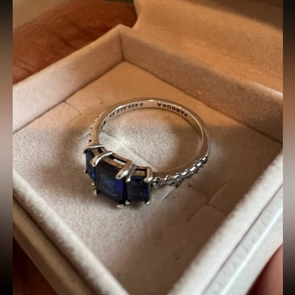 Blue Rectangular Three Stone Sparkling Ring US8 - Picture 8 of 12